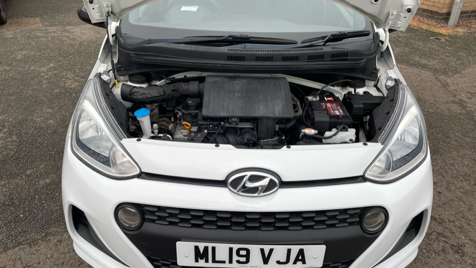 Hyundai i10 1.0 Go SE 5dr Petrol Hatchback - Image 8