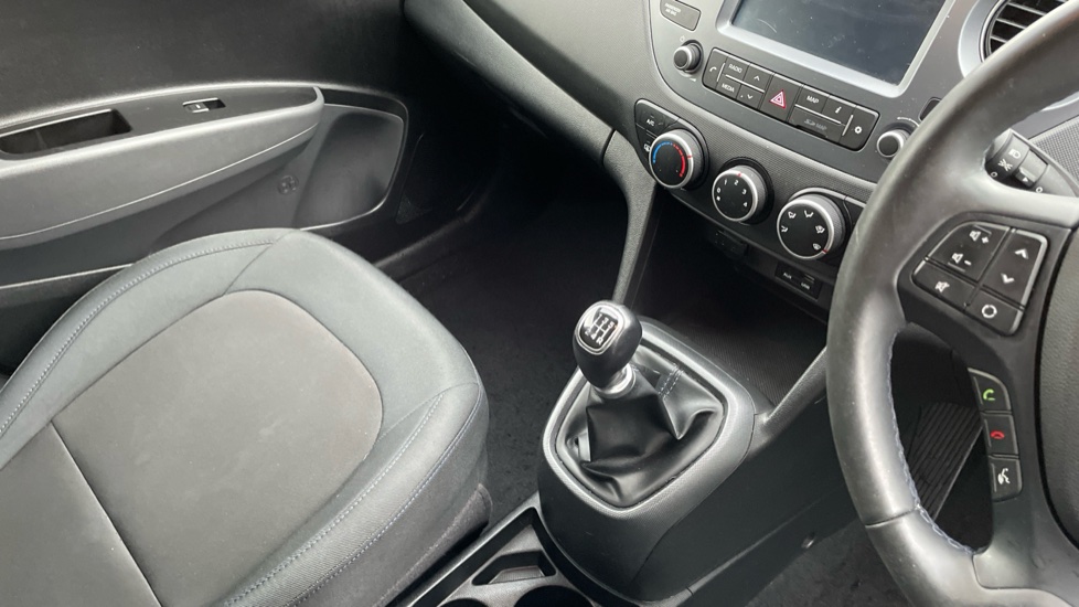 Hyundai i10 1.0 Go SE 5dr Petrol Hatchback - Image 14