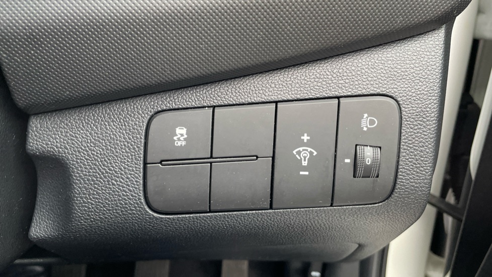 Hyundai i10 1.0 Go SE 5dr Petrol Hatchback - Image 31