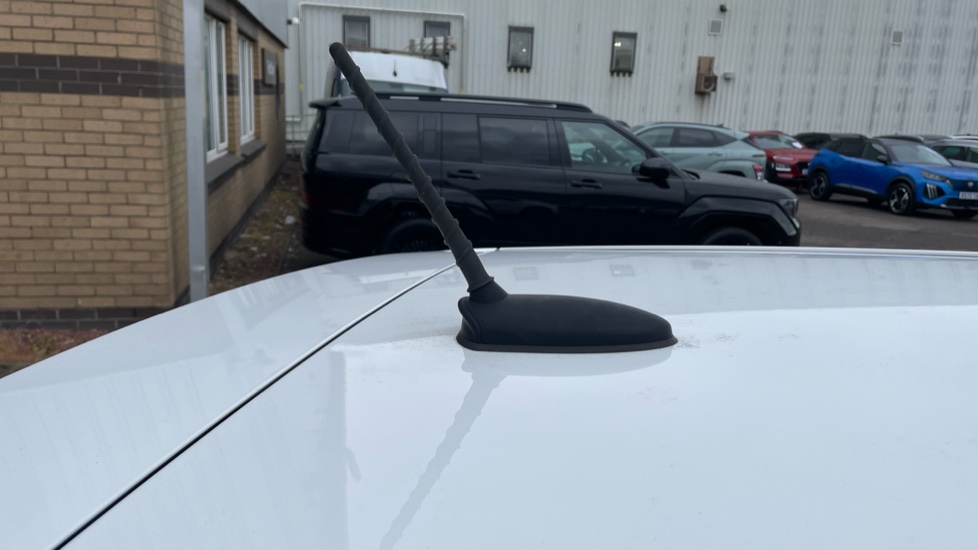 Hyundai i10 1.0 Go SE 5dr Petrol Hatchback - Image 44