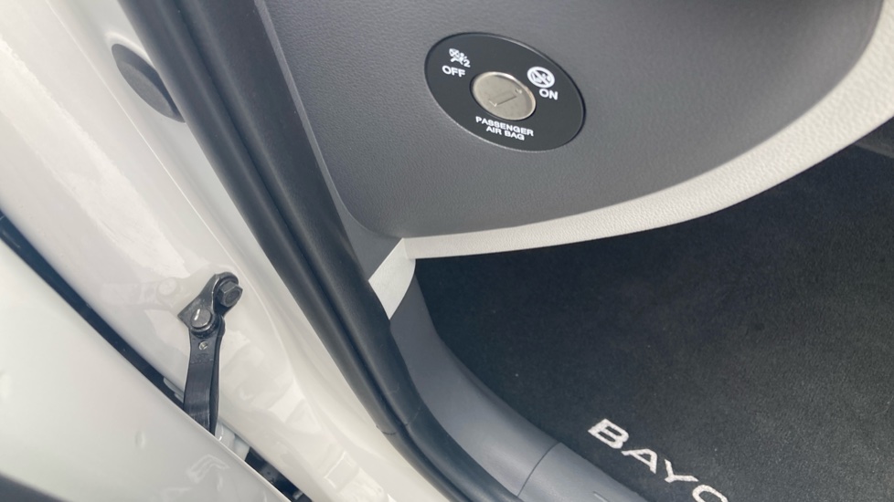 Hyundai BAYON 1.0 TGDi 48V MHEV Ultimate 5dr DCT Petrol Hatchback - Image 21