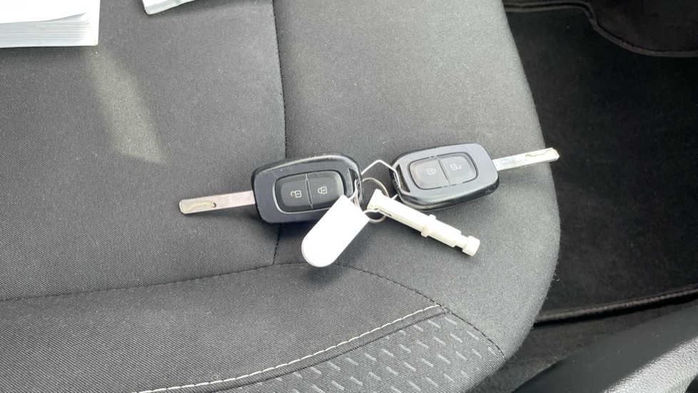 Dacia Sandero 1.0 SCe Essential 5dr Petrol Hatchback - Image 20