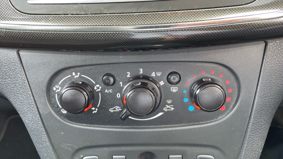 Dacia Sandero 1.0 SCe Essential 5dr Petrol Hatchback - Image 24