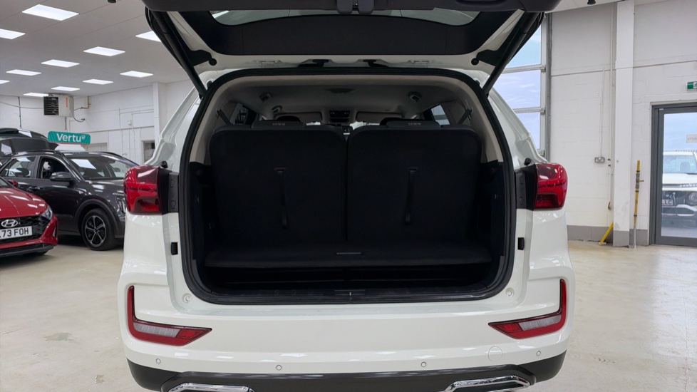 Ssangyong Rexton 2.2 Ultimate 5dr Auto Diesel Estate - Image 4