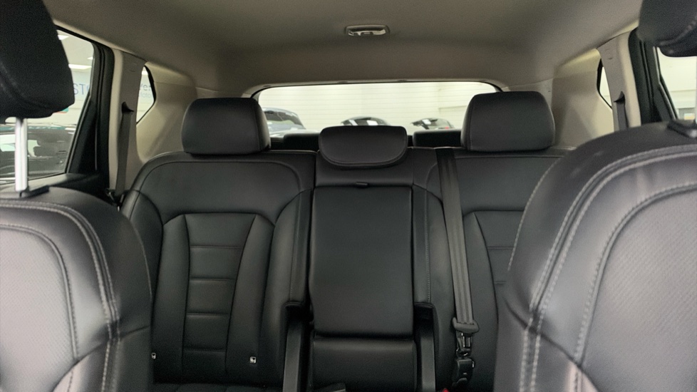 Ssangyong Rexton 2.2 Ultimate 5dr Auto Diesel Estate - Image 15