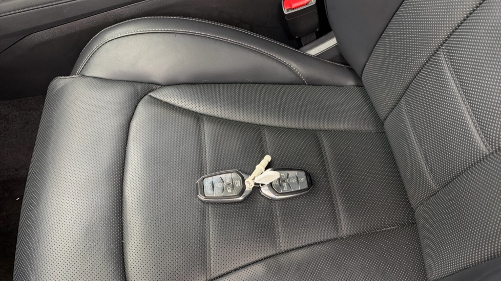 Ssangyong Rexton 2.2 Ultimate 5dr Auto Diesel Estate - Image 20