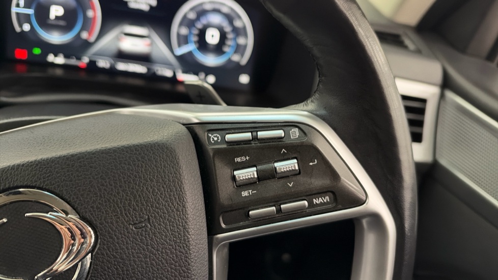 Ssangyong Rexton 2.2 Ultimate 5dr Auto Diesel Estate - Image 22