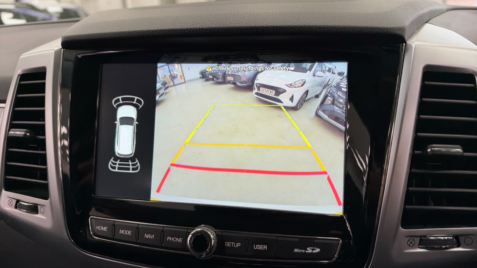 Ssangyong Rexton 2.2 Ultimate 5dr Auto Diesel Estate - Image 35