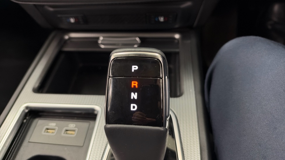 Ssangyong Rexton 2.2 Ultimate 5dr Auto Diesel Estate - Image 43