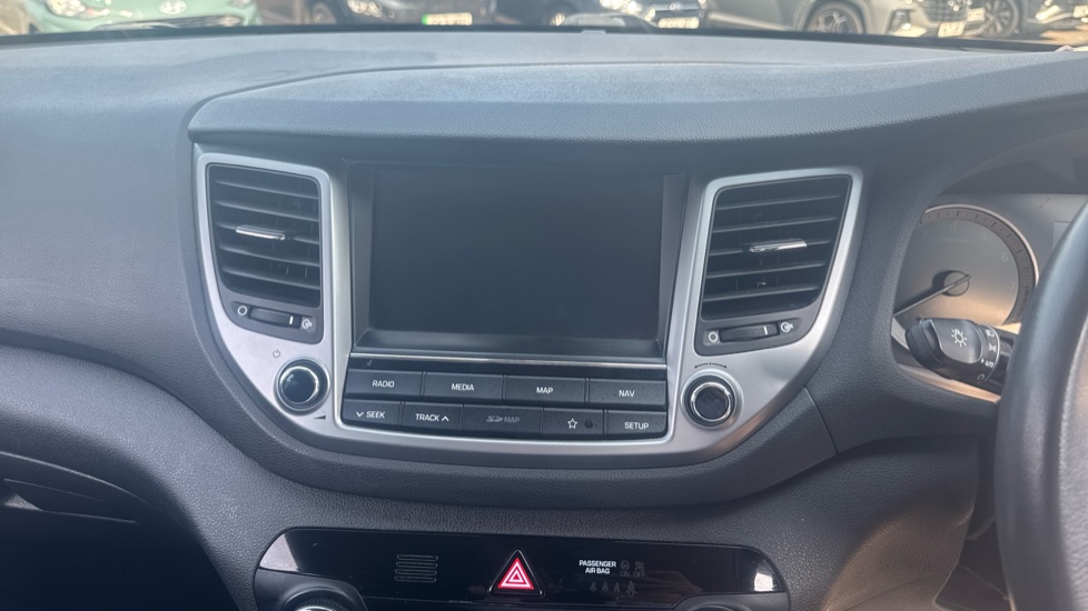 Hyundai TUCSON 1.6 TGDi Sport Edition 5dr 2WD DCT Petrol Estate - Image 12