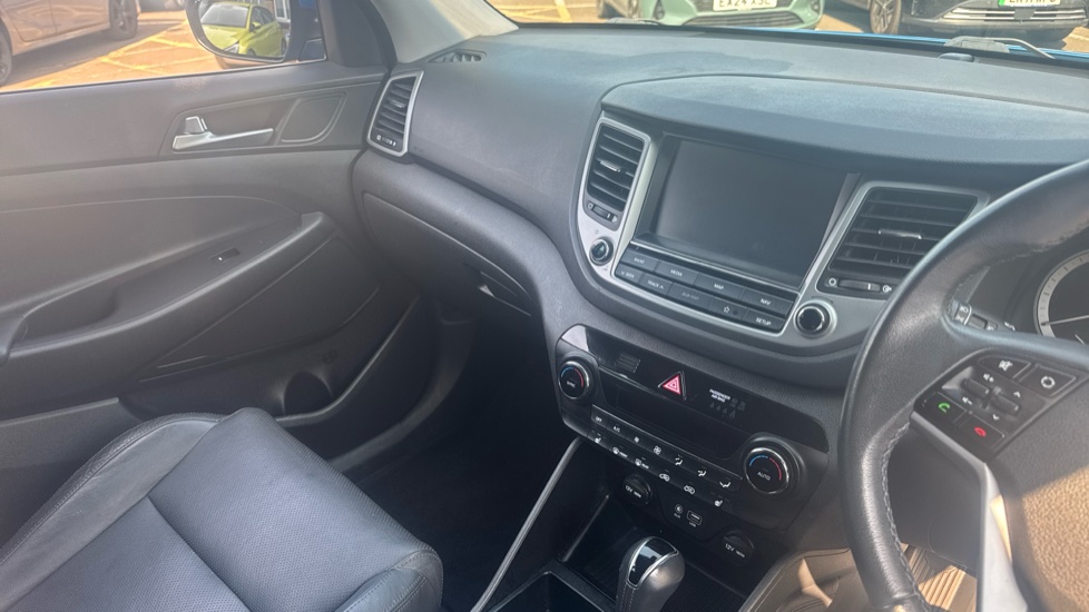 Hyundai TUCSON 1.6 TGDi Sport Edition 5dr 2WD DCT Petrol Estate - Image 14