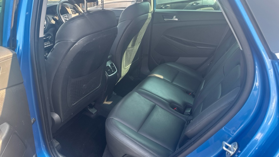 Hyundai TUCSON 1.6 TGDi Sport Edition 5dr 2WD DCT Petrol Estate - Image 16