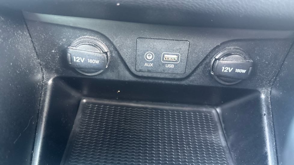 Hyundai TUCSON 1.6 TGDi Sport Edition 5dr 2WD DCT Petrol Estate - Image 24