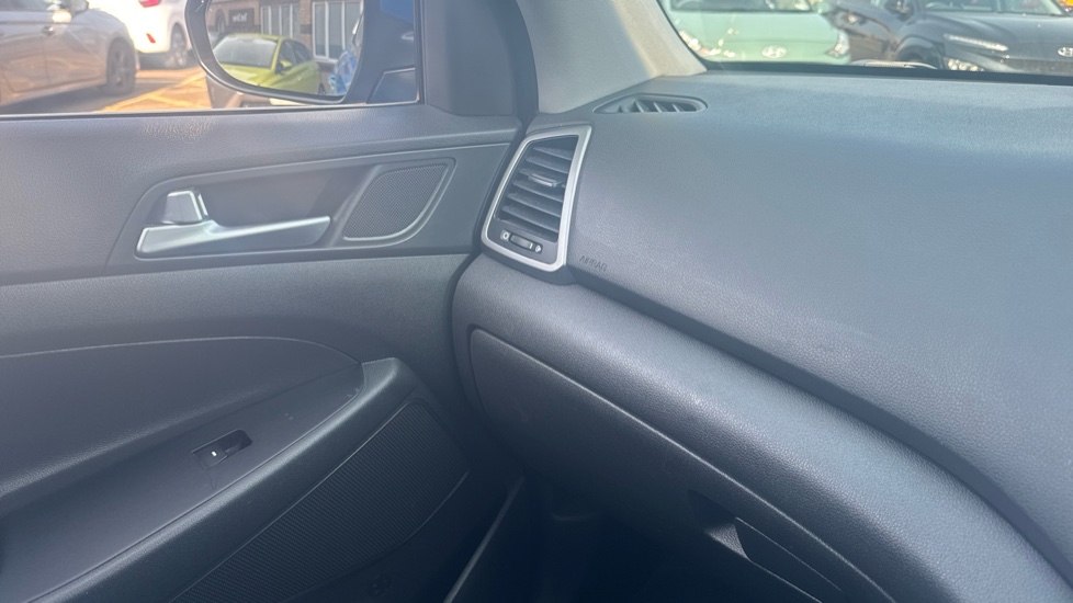 Hyundai TUCSON 1.6 TGDi Sport Edition 5dr 2WD DCT Petrol Estate - Image 28