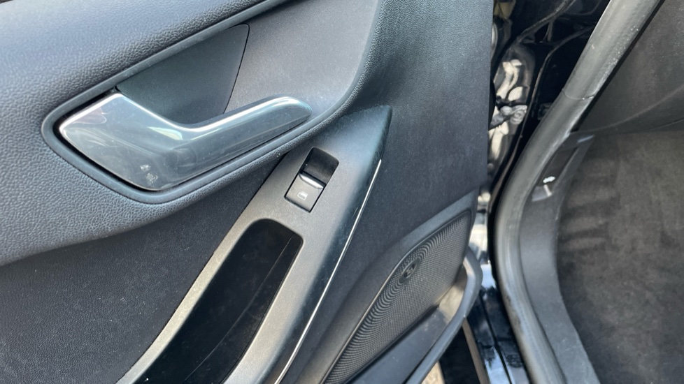Ford Fiesta 1.0 EcoBoost 125 Titanium X 5dr Petrol Hatchback - Image 35