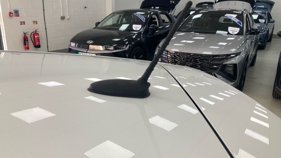 Hyundai i20 1.2 MPi S Connect 5dr Petrol Hatchback - Image 42