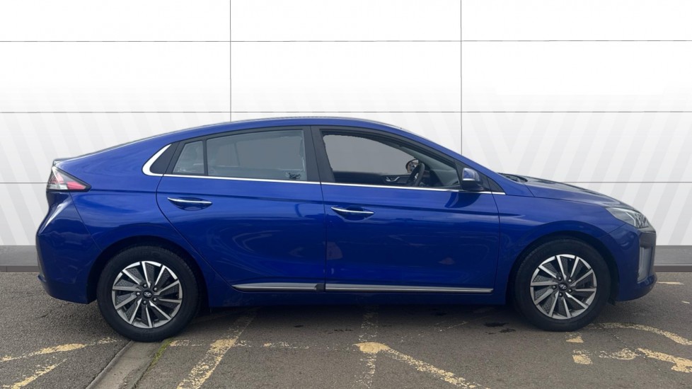 Hyundai IONIQ 100kW Premium 38kWh 5dr Auto Electric Hatchback - Image 5