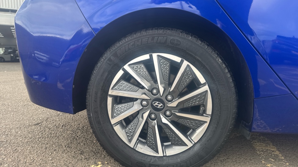 Hyundai IONIQ 100kW Premium 38kWh 5dr Auto Electric Hatchback - Image 7