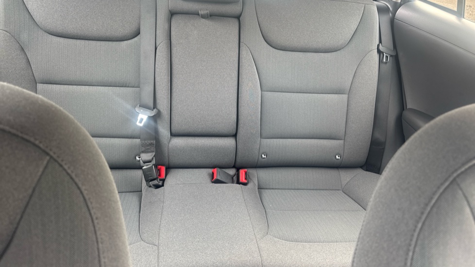Hyundai IONIQ 100kW Premium 38kWh 5dr Auto Electric Hatchback - Image 15
