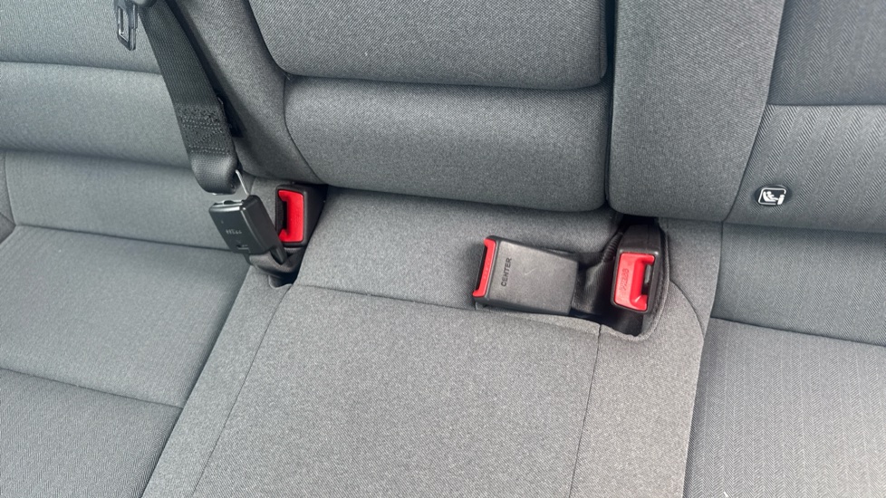 Hyundai IONIQ 100kW Premium 38kWh 5dr Auto Electric Hatchback - Image 17