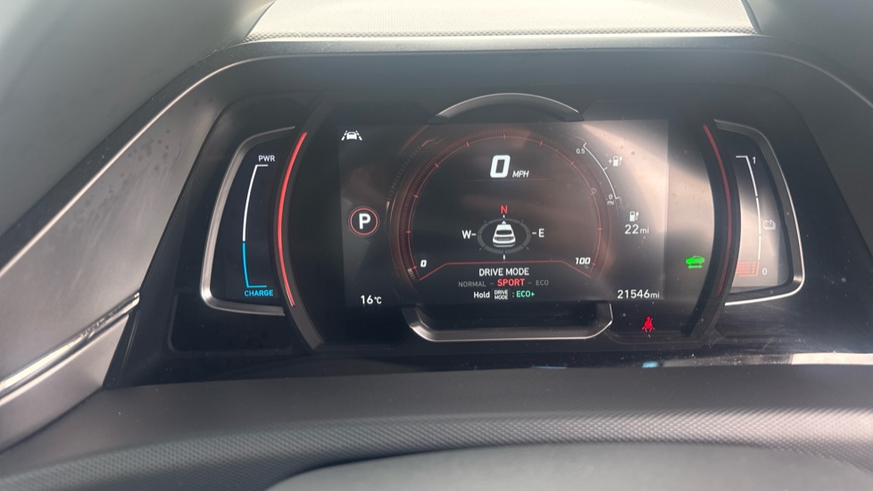Hyundai IONIQ 100kW Premium 38kWh 5dr Auto Electric Hatchback - Image 31