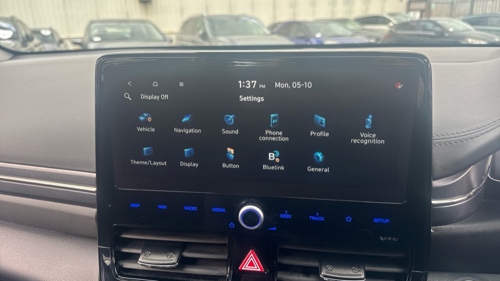 Hyundai IONIQ 100kW Premium 38kWh 5dr Auto Electric Hatchback - Image 32