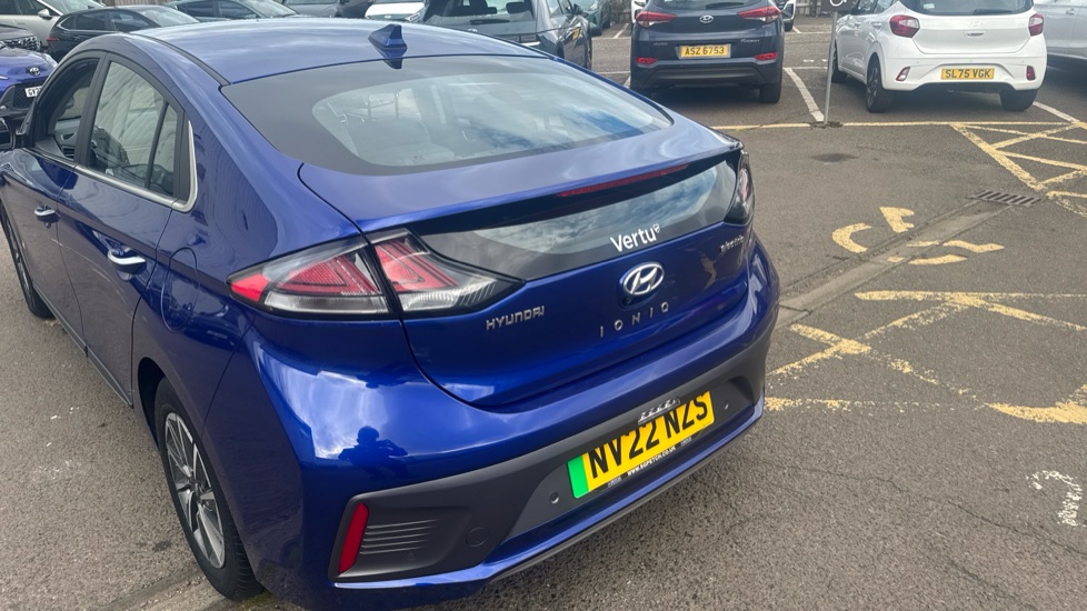 Hyundai IONIQ 100kW Premium 38kWh 5dr Auto Electric Hatchback - Image 36