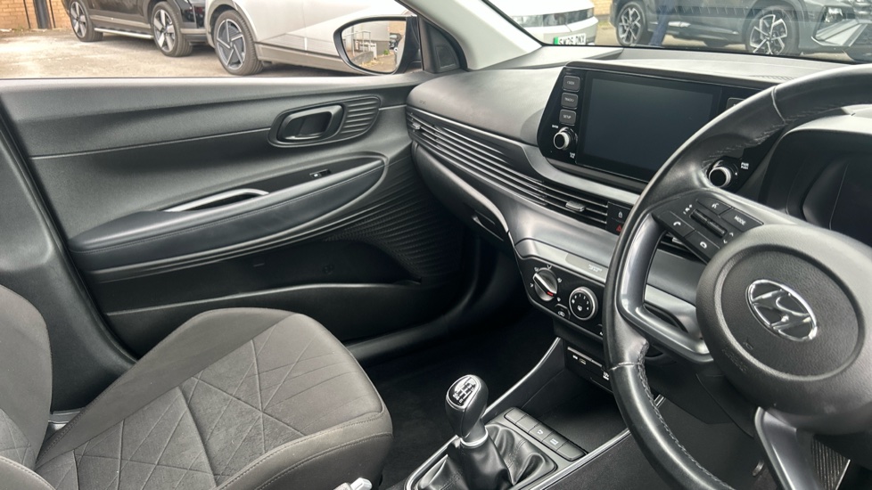 Hyundai BAYON 1.0 TGDi 48V MHEV SE Connect 5dr Petrol Hatchback - Image 14