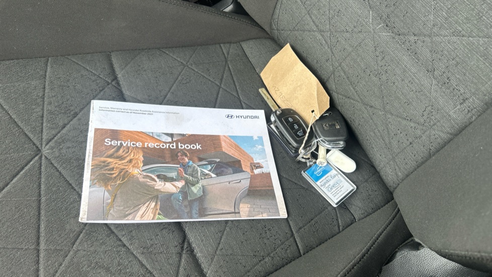 Hyundai BAYON 1.0 TGDi 48V MHEV SE Connect 5dr Petrol Hatchback - Image 19