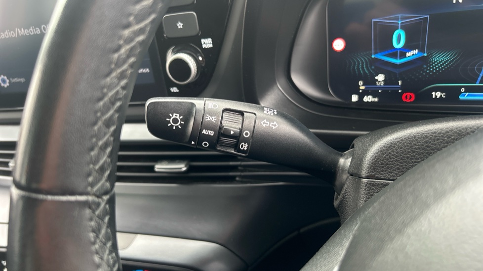 Hyundai BAYON 1.0 TGDi 48V MHEV SE Connect 5dr Petrol Hatchback - Image 23