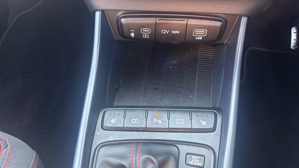 Hyundai i20 1.0T GDi N Line S 5dr DCT Petrol Hatchback - Image 26