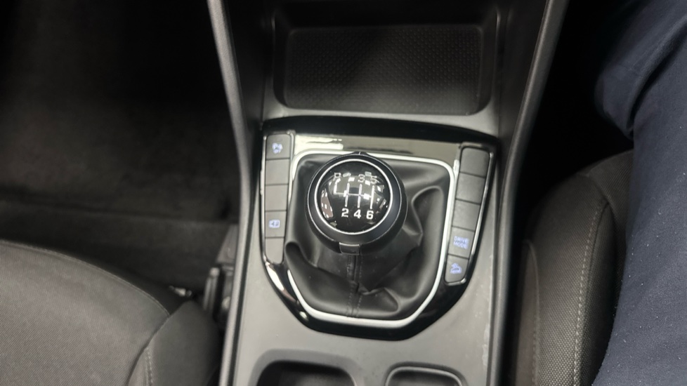 Hyundai TUCSON 1.6 TGDi SE Connect 5dr 2WD Petrol Estate - Image 30