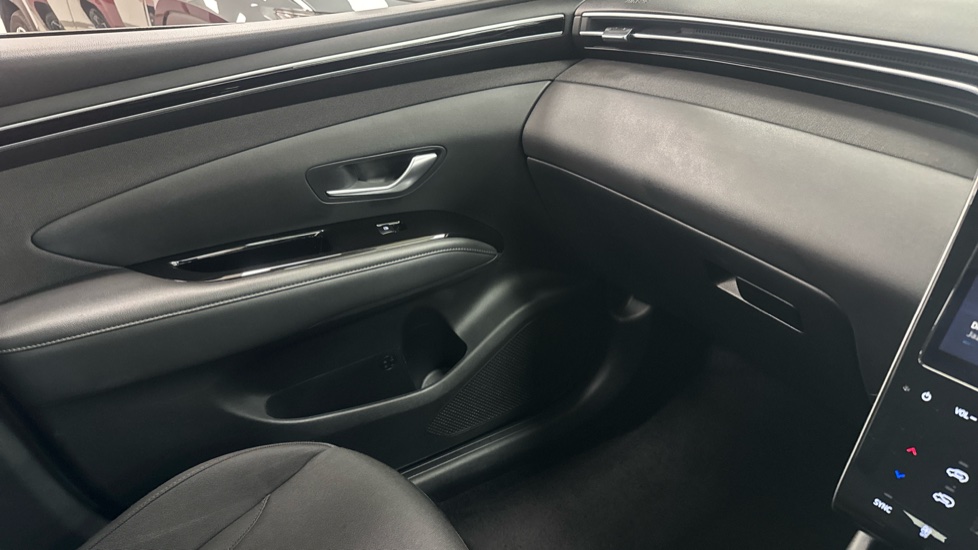 Hyundai TUCSON 1.6 TGDi SE Connect 5dr 2WD Petrol Estate - Image 32