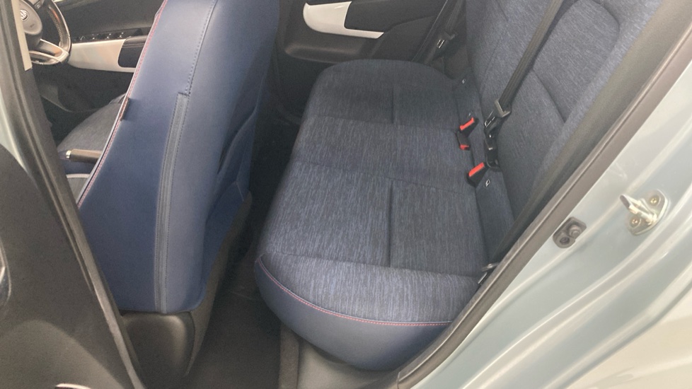 Kia Picanto 1.0 Wave 5dr Petrol Hatchback - Image 16