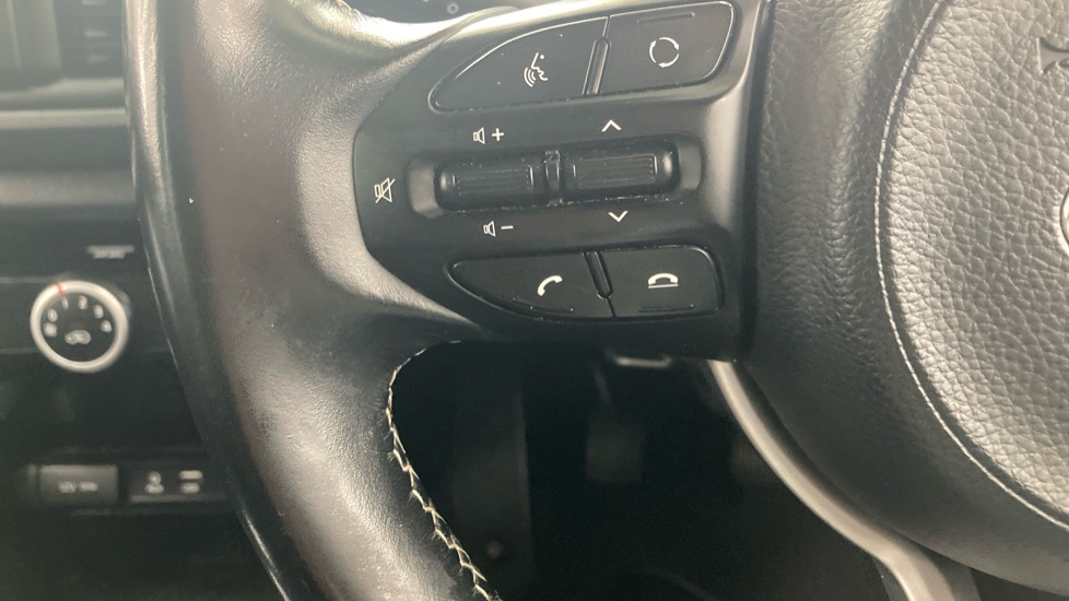 Kia Picanto 1.0 Wave 5dr Petrol Hatchback - Image 21