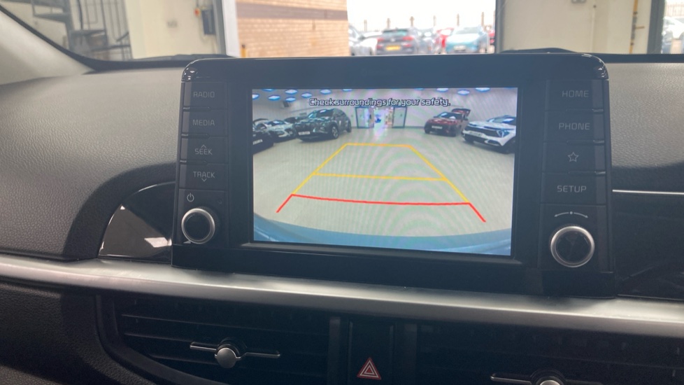 Kia Picanto 1.0 Wave 5dr Petrol Hatchback - Image 28