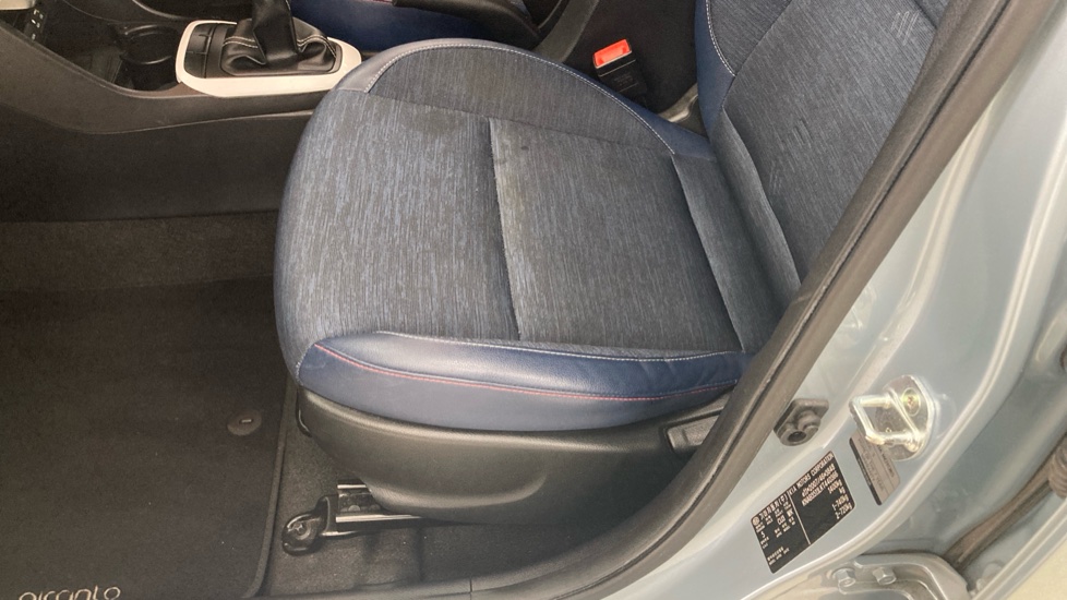 Kia Picanto 1.0 Wave 5dr Petrol Hatchback - Image 38