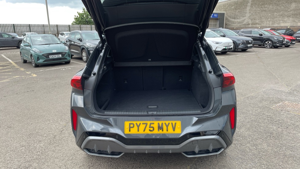 CUPRA Terramar 1.5 eTSI 150 V2 5dr DSG Petrol Hatchback - Image 4