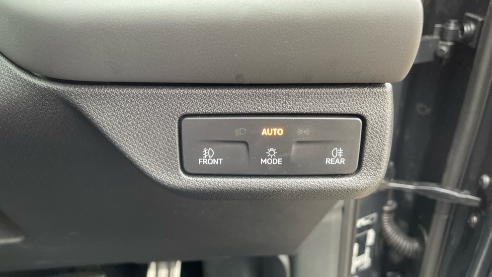 CUPRA Terramar 1.5 eTSI 150 V2 5dr DSG Petrol Hatchback - Image 30