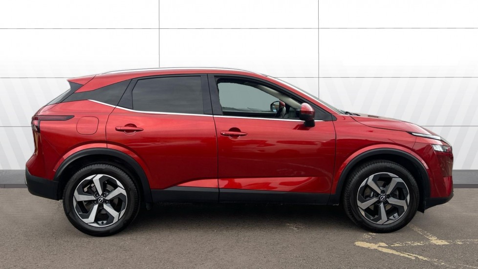 Nissan Qashqai 1.3 DiG-T MH 158 N-Connecta 5dr Xtronic Petrol Hatchback - Image 5