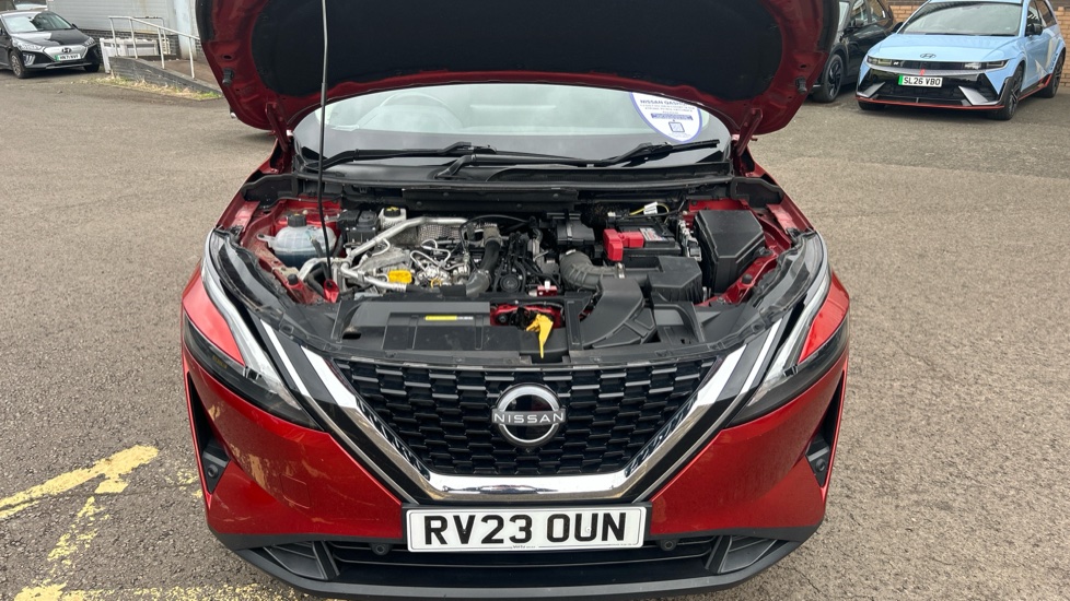 Nissan Qashqai 1.3 DiG-T MH 158 N-Connecta 5dr Xtronic Petrol Hatchback - Image 8