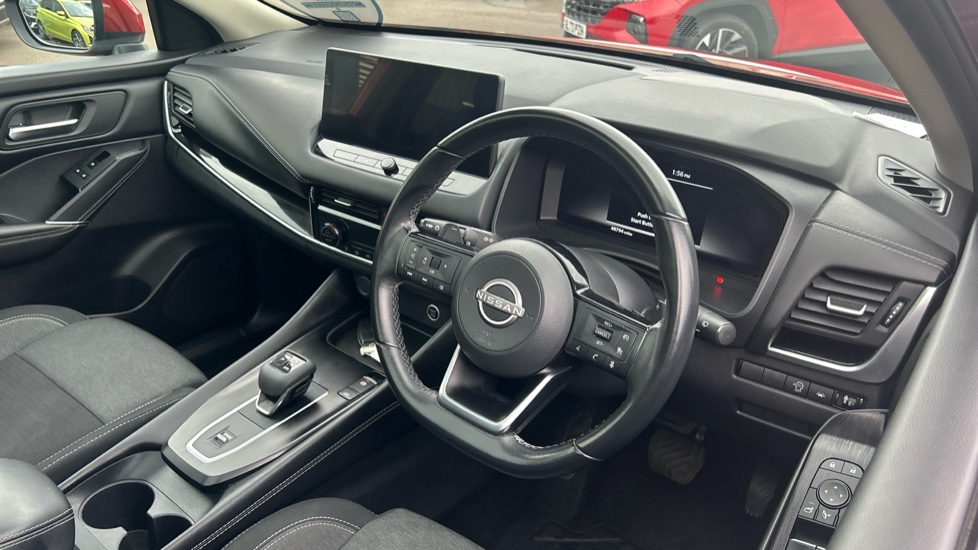 Nissan Qashqai 1.3 DiG-T MH 158 N-Connecta 5dr Xtronic Petrol Hatchback - Image 11