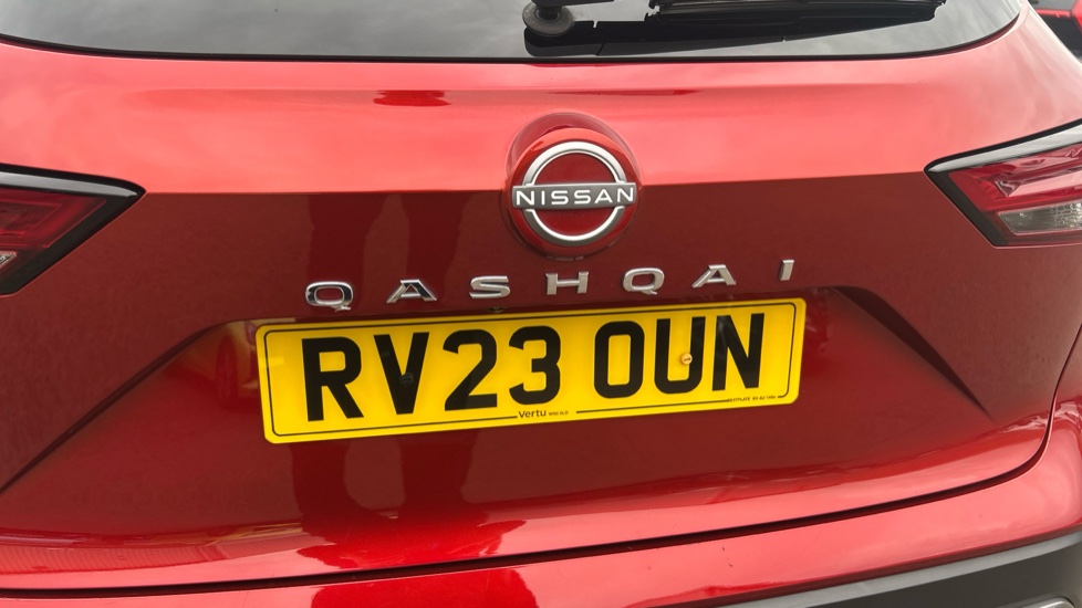 Nissan Qashqai 1.3 DiG-T MH 158 N-Connecta 5dr Xtronic Petrol Hatchback - Image 41