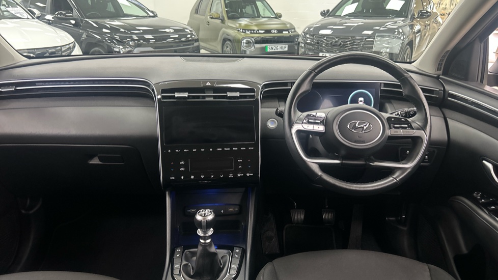 Hyundai TUCSON 1.6 TGDi Premium 5dr 2WD Petrol Estate - Image 10