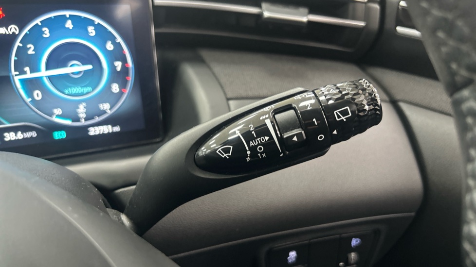 Hyundai TUCSON 1.6 TGDi Premium 5dr 2WD Petrol Estate - Image 24