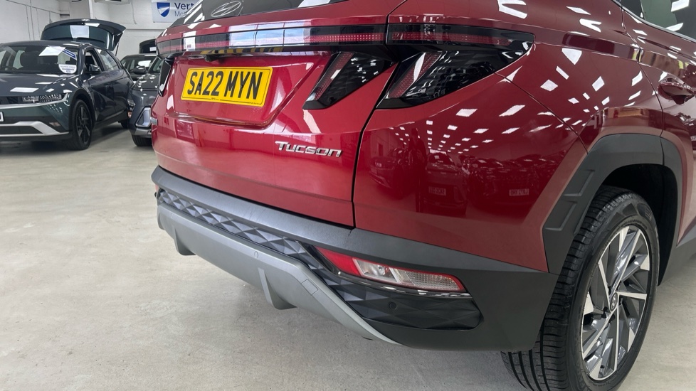 Hyundai TUCSON 1.6 TGDi Premium 5dr 2WD Petrol Estate - Image 40