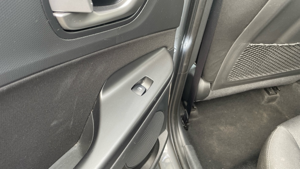 Hyundai KONA 1.0T GDi Blue Drive Premium 5dr Petrol Hatchback - Image 39