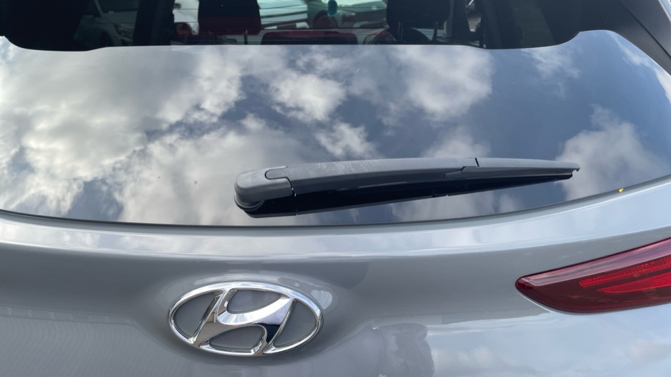 Hyundai KONA 1.0T GDi Blue Drive Premium 5dr Petrol Hatchback - Image 44