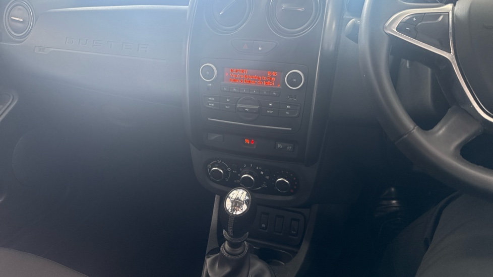 Dacia Duster 1.2 TCe 125 Laureate 5dr Petrol Estate - Image 14
