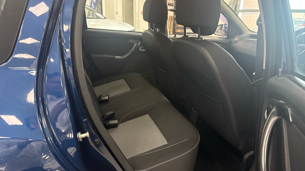 Dacia Duster 1.2 TCe 125 Laureate 5dr Petrol Estate - Image 16